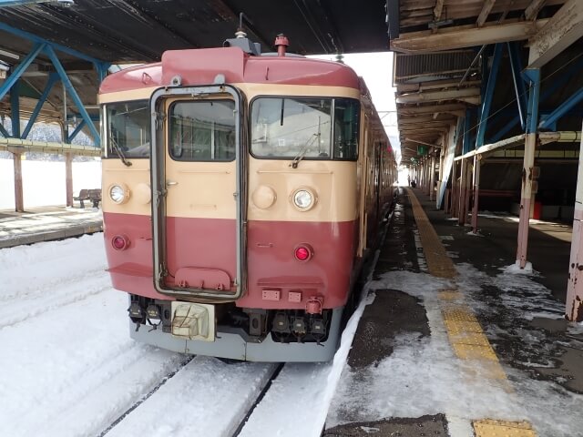 えちごトキめき鉄道　急行列車