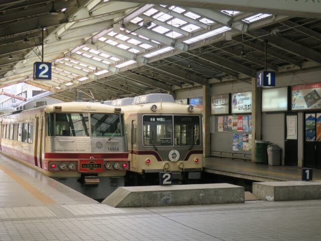 富山地方鉄道（富山駅）